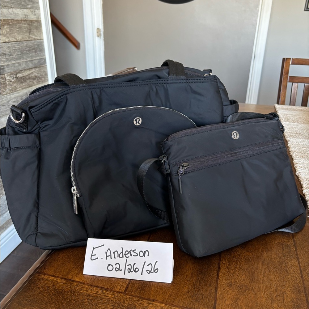 Lululemon new parent tote, diaper bag